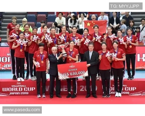 上海排球队在世界杯预选赛中以90分稳居积分榜首位